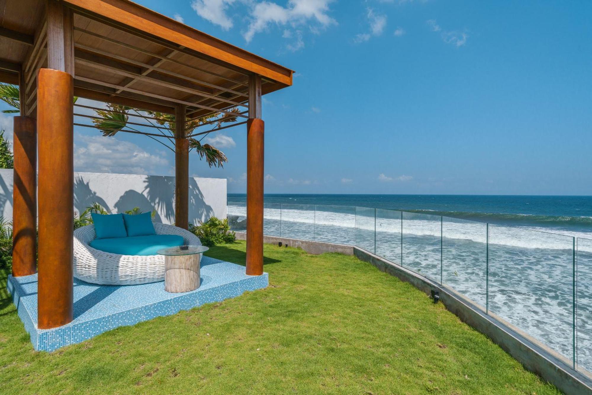Abian Kapas Beach House Selemadeg Esterno foto